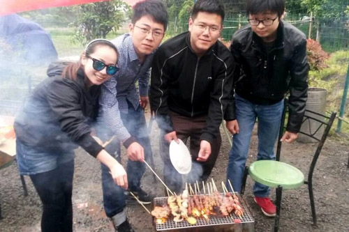 20140419必赢文创园党支部举行自驾游户外烧烤活动 (2).jpg
