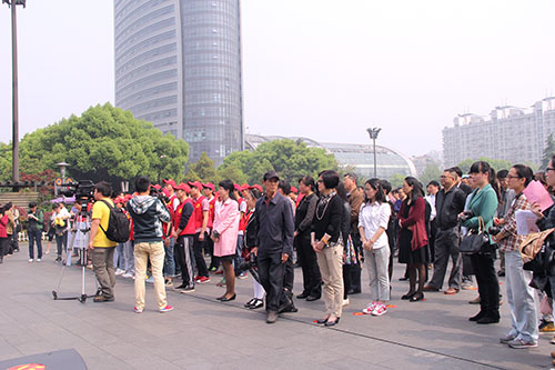 必赢文创园党团代表参加“网淘”志愿者活动 (1).jpg